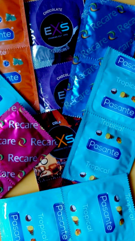 Kondome mit Aroma 12 x 2  — Softeis – Ananas -Karamell – Mango – Cola usw. 24