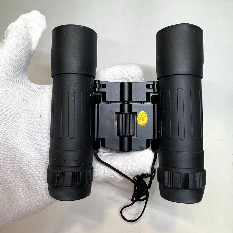 Humvee 12X25DCF 96M / 1000M Portable Compact Pocket Binoculars with Case - Image 3 of 4