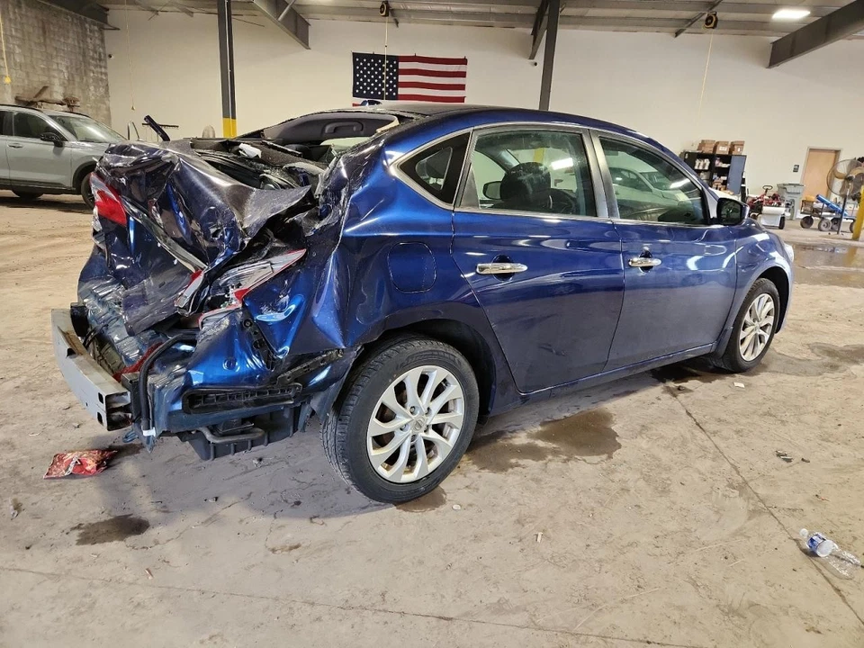 Used Front Left Door Assembly Front fits: 2019 Nissan Sentra electric Front Left Foto 4 de 4
