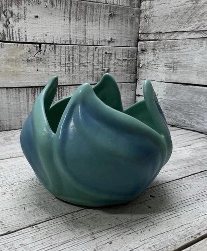 Vintage Van Briggle Art Pottery Vase Antique Turquoise Ming Blue AS IS Cracks 🩵