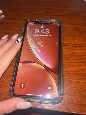 Apple iPhone XR 128GB Unlocked Smartphone Coral Color. Good Condition. Used.