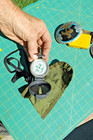 Vintage Coleman Pocket Compass  w/ US Military case — photo 3