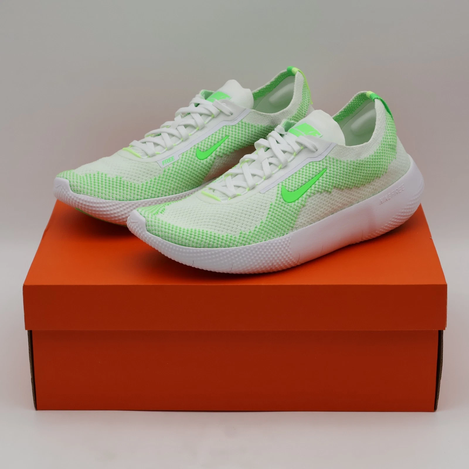 HF1078-102 Nike Free 2025 White Barely Volt Green Strike (Men's)
Opens in a new window or tab