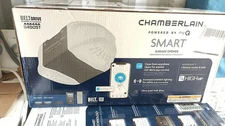 Chamberlain  3/4 HP Smart Quiet Belt Drive Garage Door Opener B4505T