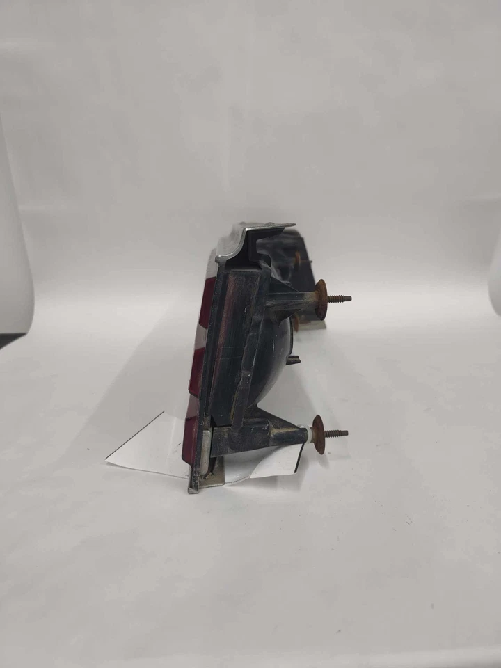 1984-88 Pontiac 6000 LH Tail Light Assembly 16505477 - Image 4 of 4
