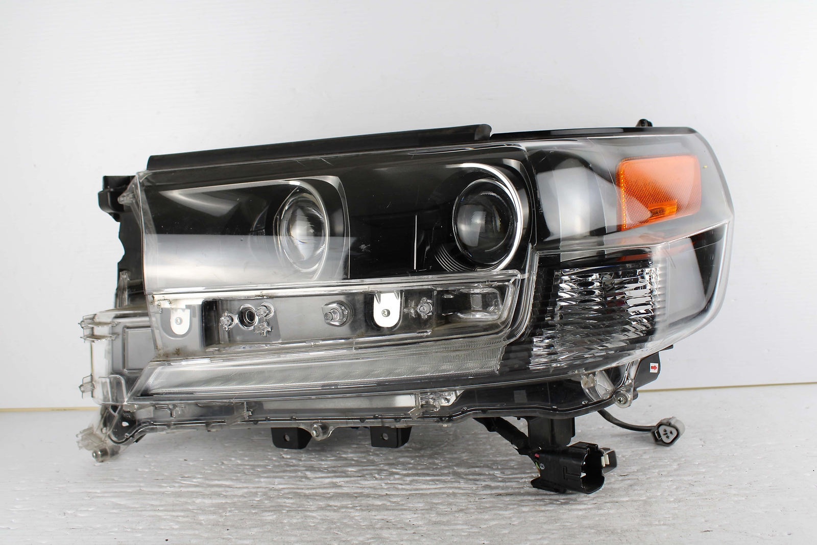 DMG TABS* 2020-2021 Toyota Land Cruiser Driver Side Headlight OEM 