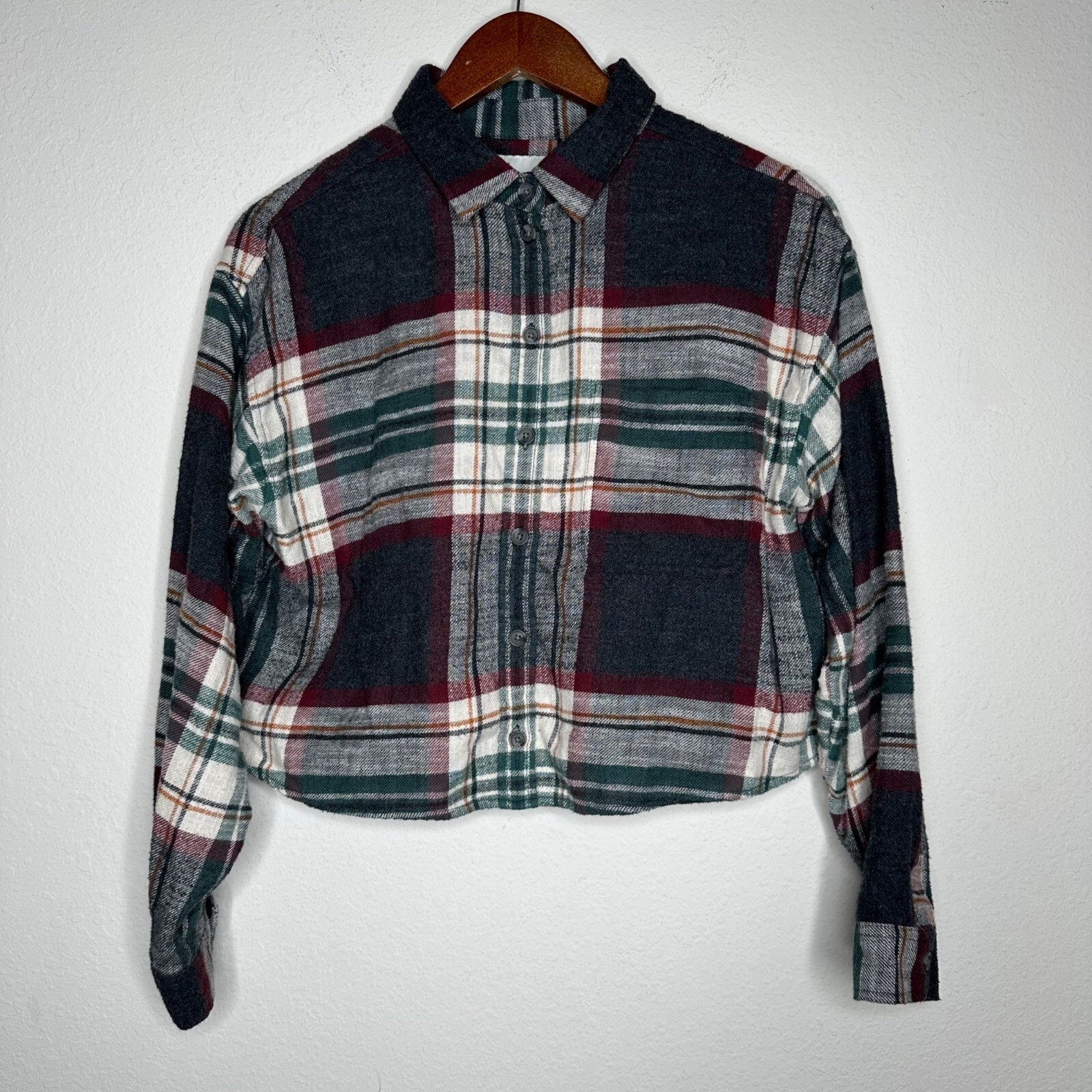 American Eagle Cropped button down flannel shirt … - image 1