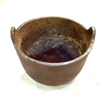 Vintage lead melting pot no. 1