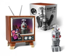 Lost In Space YM-3 Robot Mini Display Model in Retro TV 17RMB03