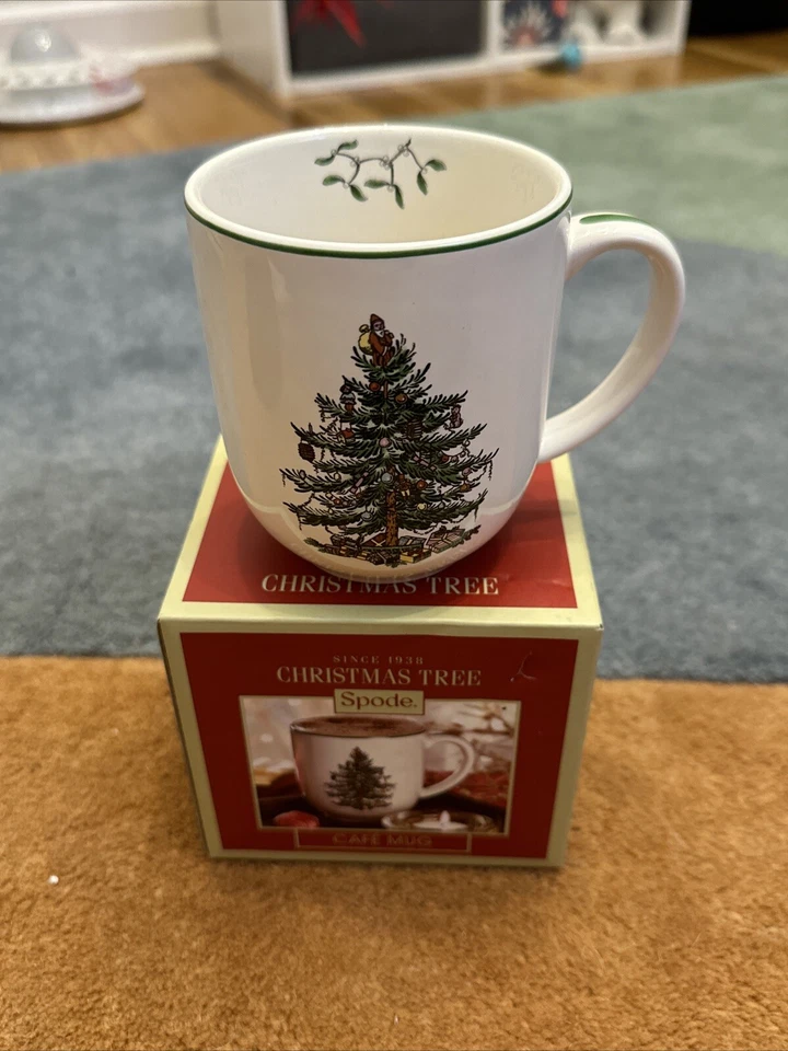 Spode Christmas Tree 14 Ounce Cafe Mug, Green Rim, Holiday Dinnerware NIB - Image 2 of 2