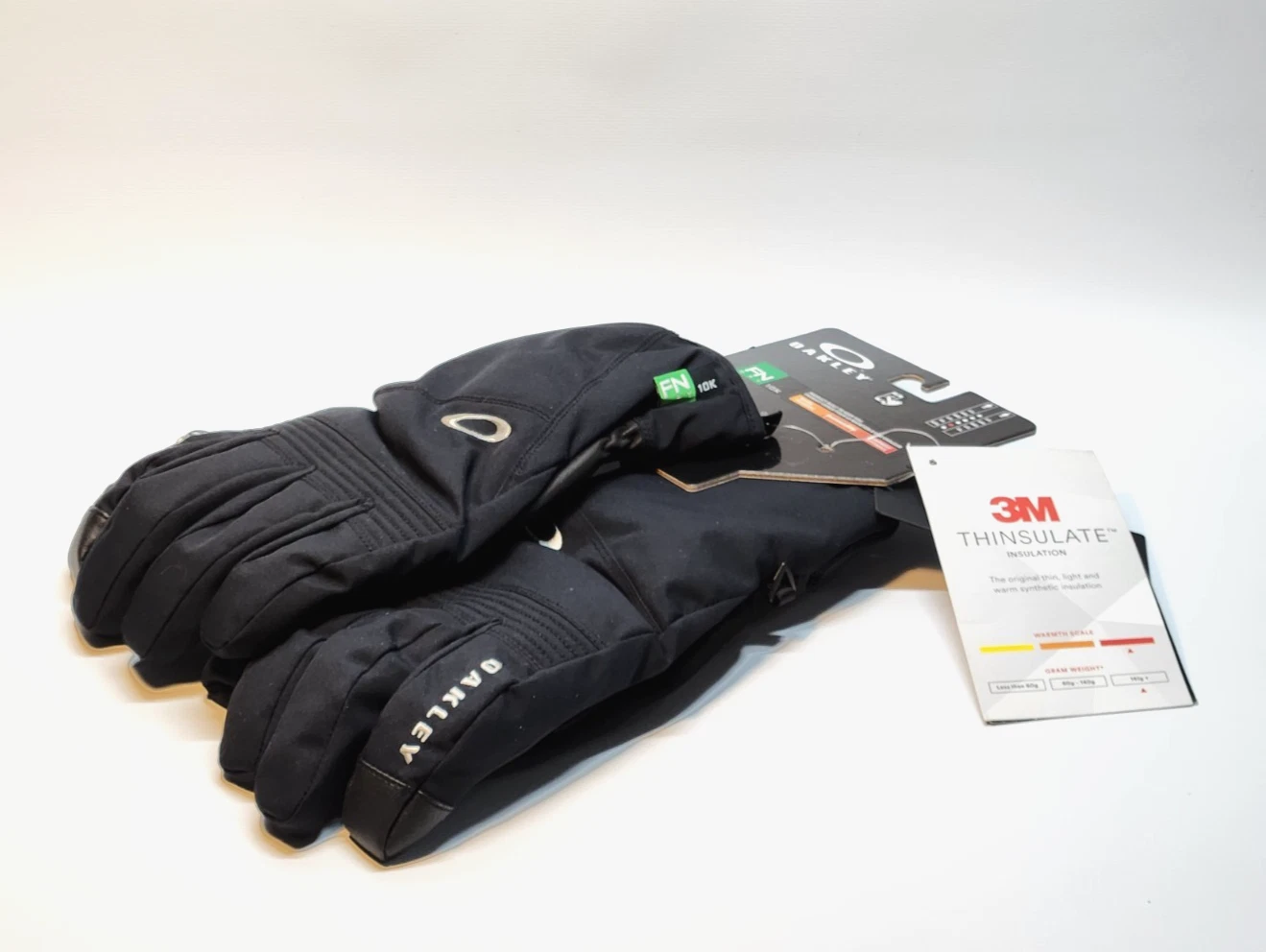 Oakley Roundhouse Short Snow Gloves 2.5, Size XL, Black Color (Blackout)
Opens in a new window or ta