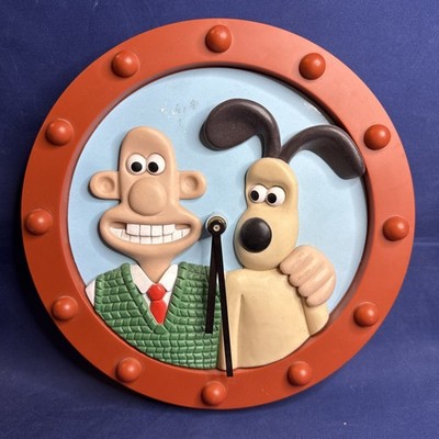 Wallace & Gromit ~ Animated Multicolor Quartz Wall Clock ~ Round Plastic