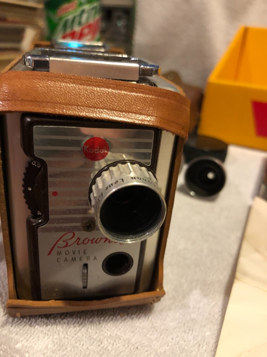 VINTAGE KODAK BROWNIE 8MM MOVIE CAMERA W/ EXTRAS & ORIGINAL BOX | eBay
