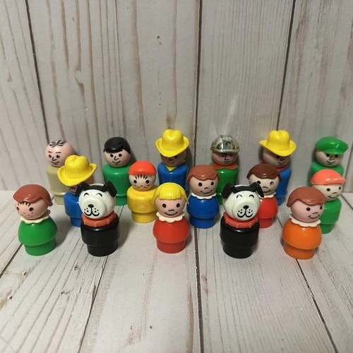 Vintage Fisher Price Little People Lot of 16 Plastic Figures Boy Girl Dog Lady
