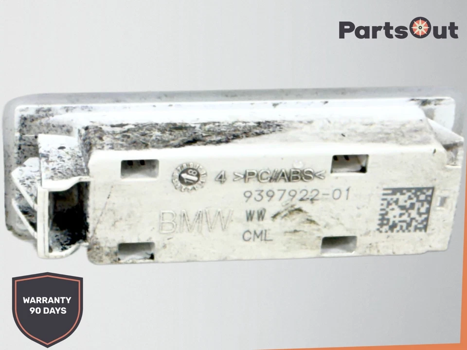 2017-23 BMW X3 DASH RIGHT SIDE KNEE BOLSTER COURTESY LIGHT LED LAMP 9397922 OEM - Image 4 of 4