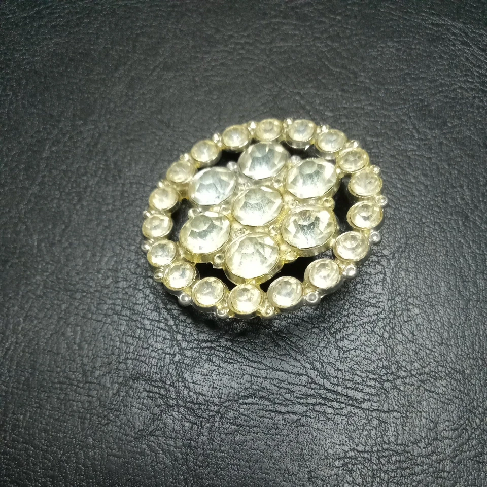Vintage Jewelry Clear Rhinestone Single Button.  914 - Image 2 of 4