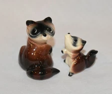 Hagen Renaker Miniature Racoon Mama & Baby Figurine First Version