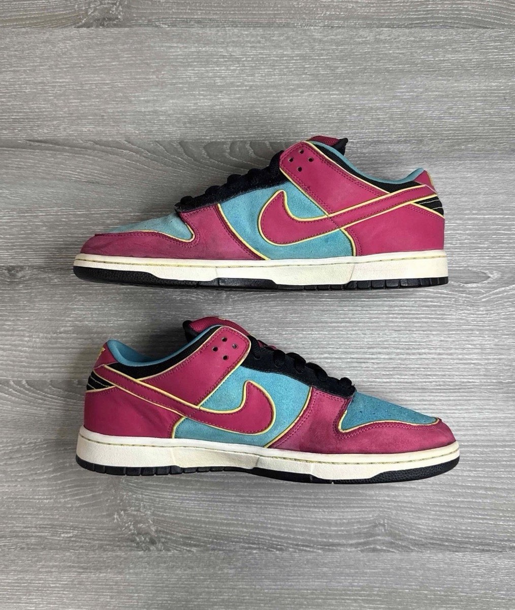 Size 12 - Nike SB Dunk low MS Pac-Man 313170-461 Preowned