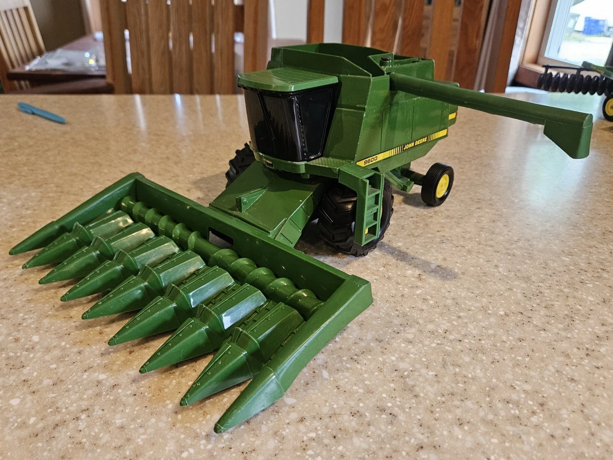 ジョンディア　コンバイン9600 ERTL製 1/28スケール John Deere 9600 Toy Combine for sale | eBay