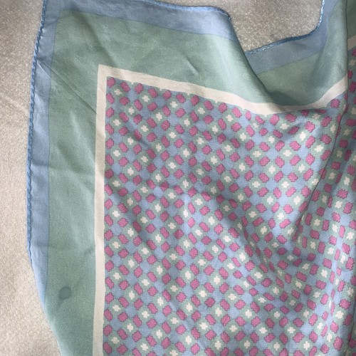 Vintage Silk Scarf 20"x20" Square Pastel Blue Pink Green Pocket Hair Neck - Picture 8 of 8