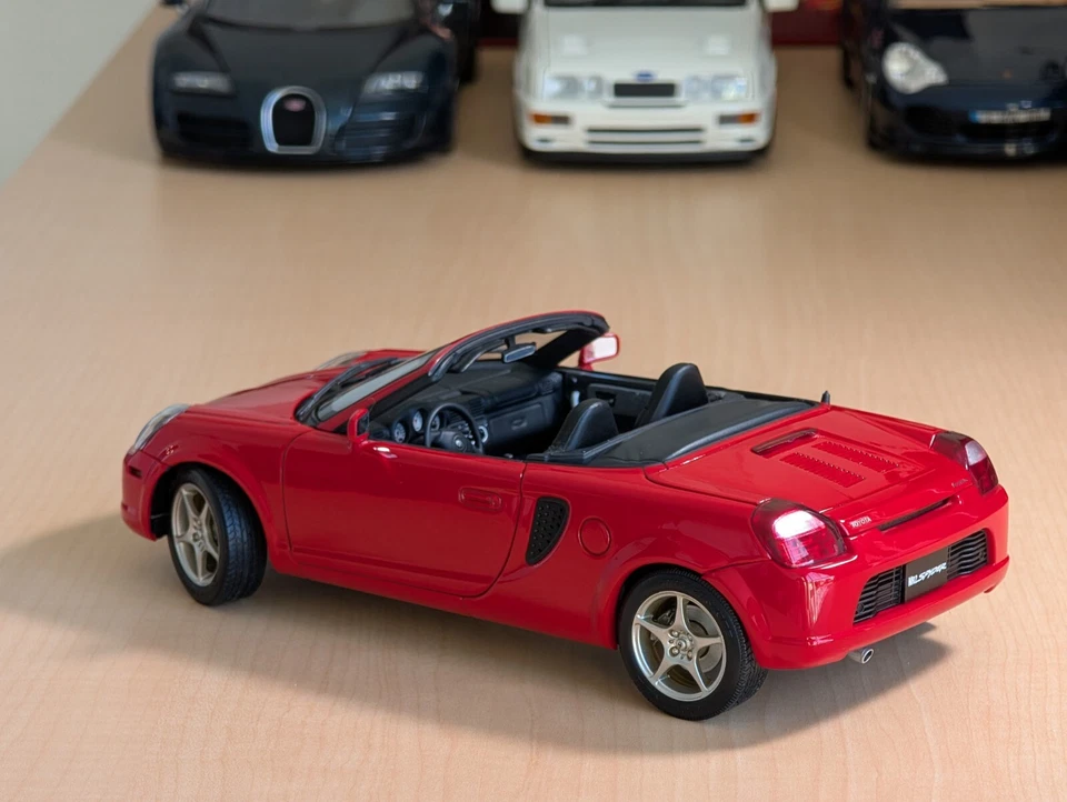 AutoArt Toyota MR2 Spyder Escala 1:18 Diecast Miniatura Modelo Coche Rojo Foto 4 de 4