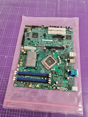 Intel Server Desktop Board S3200SH D86140-301 ATX LGA 775      / UR