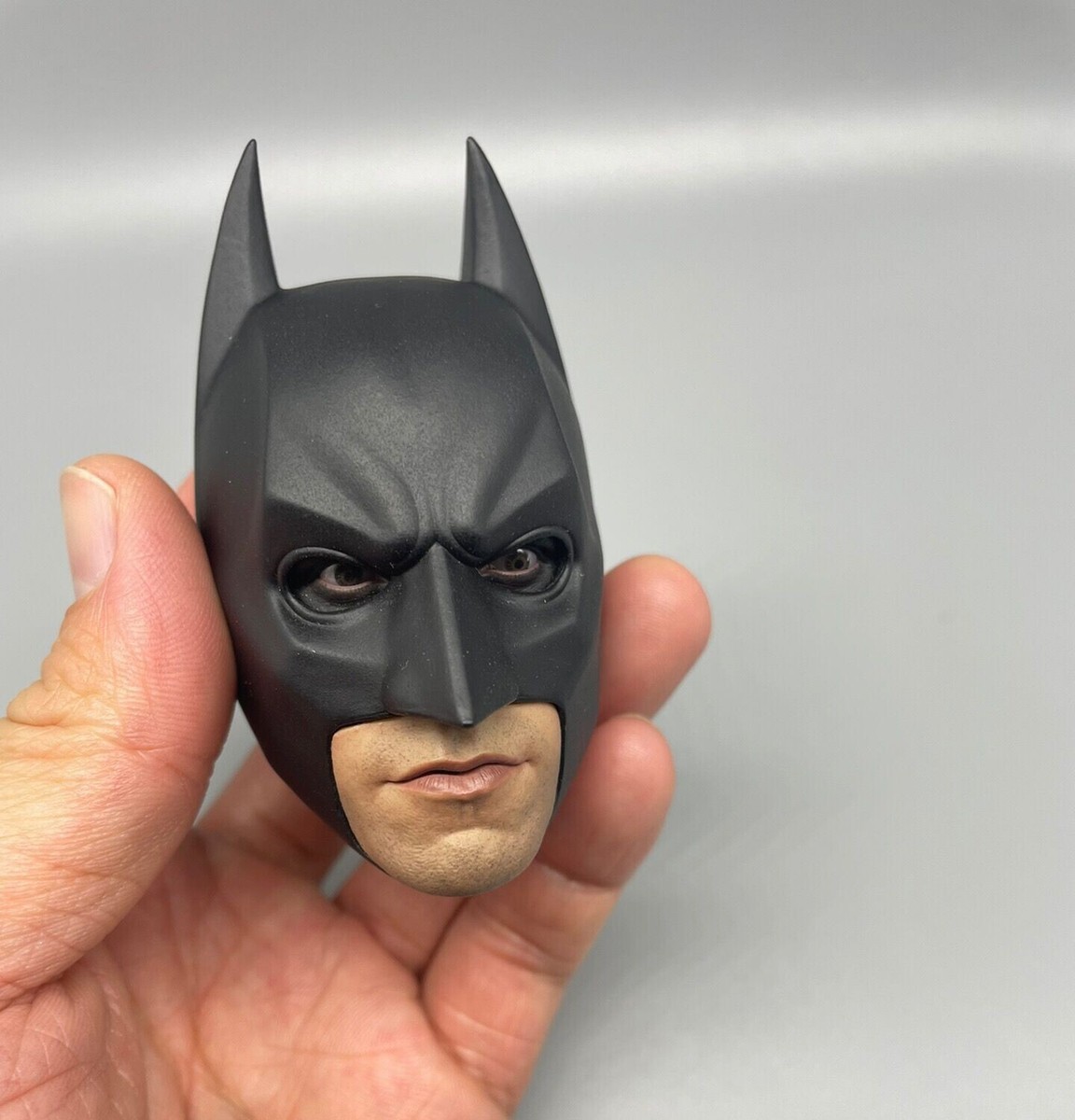 ホットトイズ バットマン 1/4 「バットマン ビギンズ」 ヘッド 単品 ホットトイズ バットマン 1/4 「バットマン ビギンズ」 ヘッド