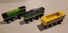 Circo Wooden/Magnetic Train Lot - Green Engine/Passenger Car  Yellow Cargo Car