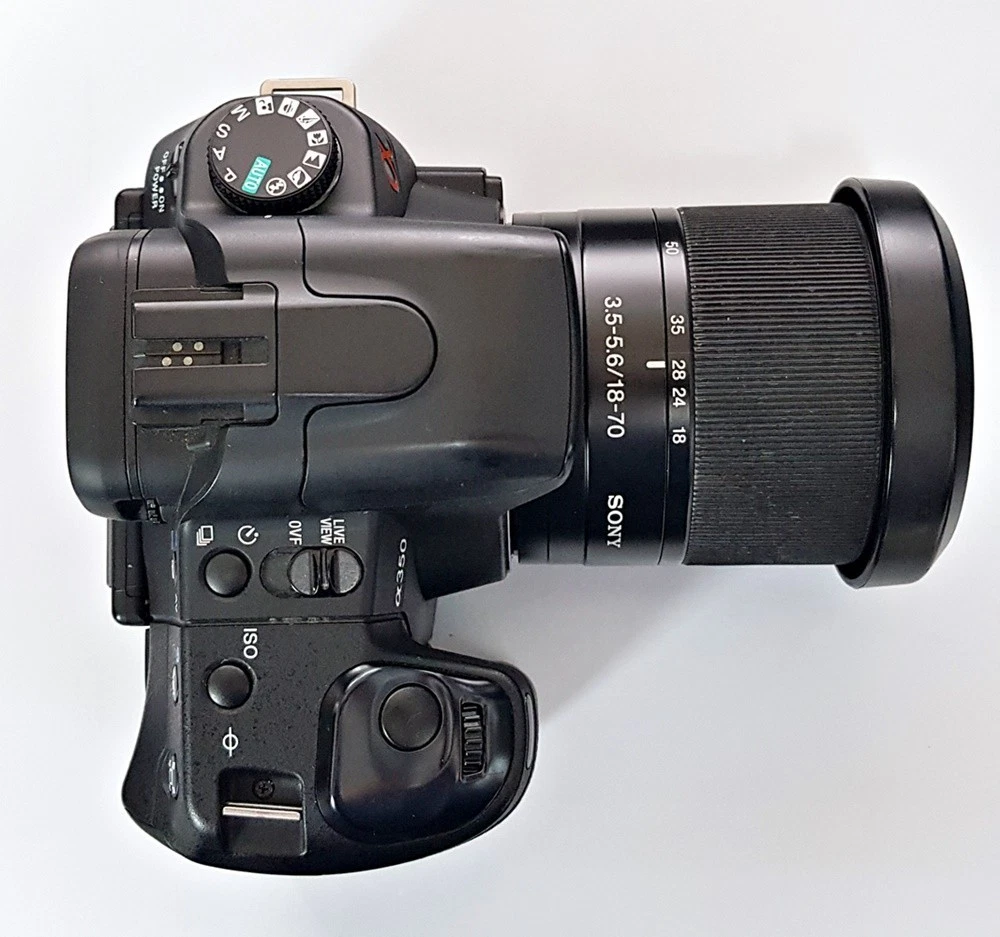 SONY α350 Zoom Lens Kit Sony Alpha DSLR-A350 Kit 14.2-megapixel digital SLR camera with 18