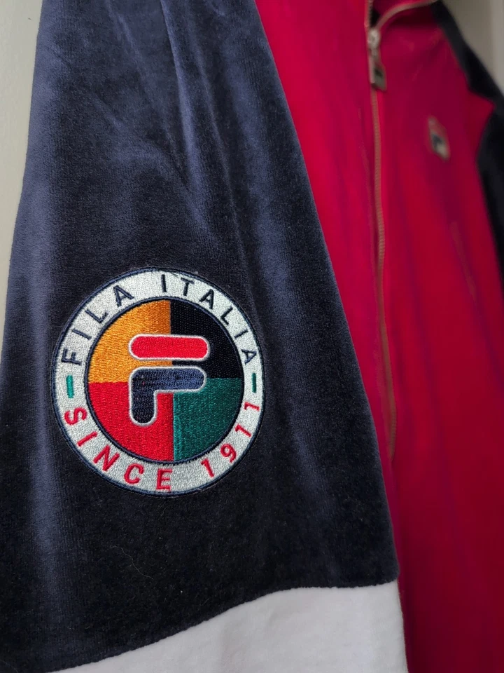Chaqueta de Pista Fila Italia Azul Marino Rojo Terciopelo Cremallera Completa Y2K Ropa Deportiva Grande (LEER) Foto 2 de 4