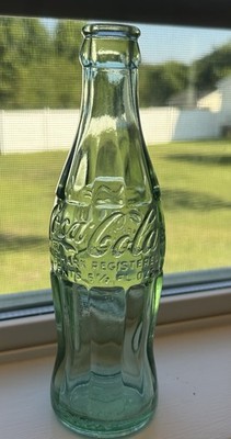 VINTAGE 6 1/2 Fl. Ozs. COCA-COLA SODA COKE BOTTLE Lafayette Louisiana LA  1964