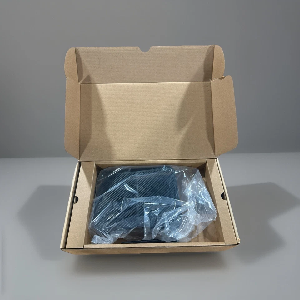 Zyxel EMG3415-B10A AC2400 Gigabit Dual-Band Ethernet Gateway - Image 2 of 4