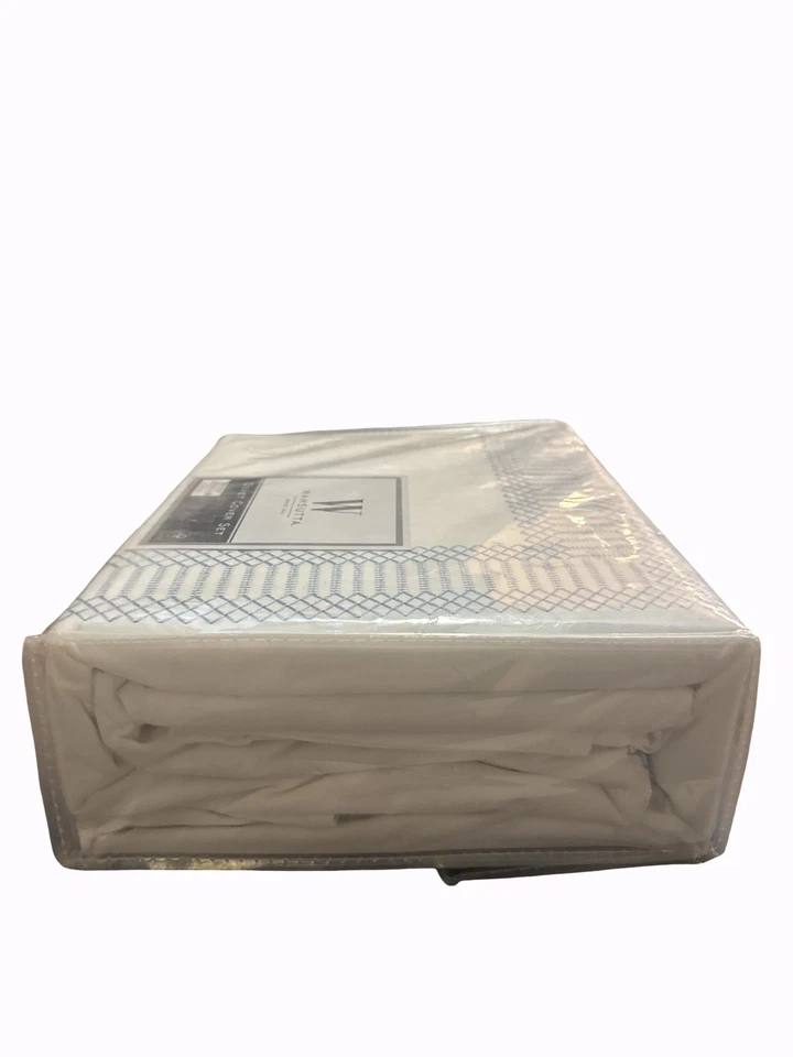 New 3 Pc. Wamsutta Waterbury Embroidered Full/Queen Duvet Set Celestial Blue NEW - Image 4 of 4