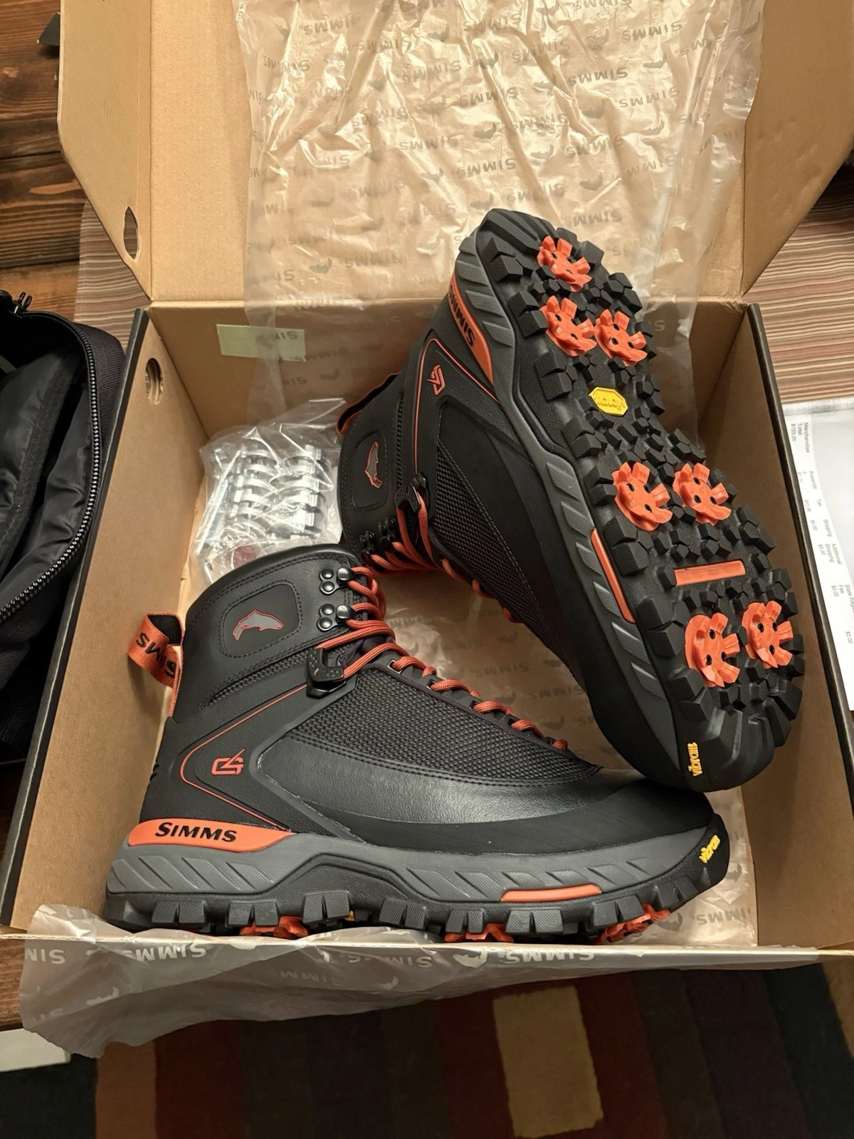 NEW Simms Mens G4 Pro Powerlok Boot Carbon sz 9 fishing wading Vibram
Opens in a new window or tab