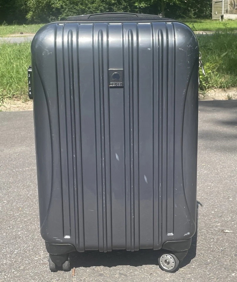 DELSEY Paris Helium Aero Hardside Expandable Luggage With 8 Spinner Wheels - Image 3 of 4