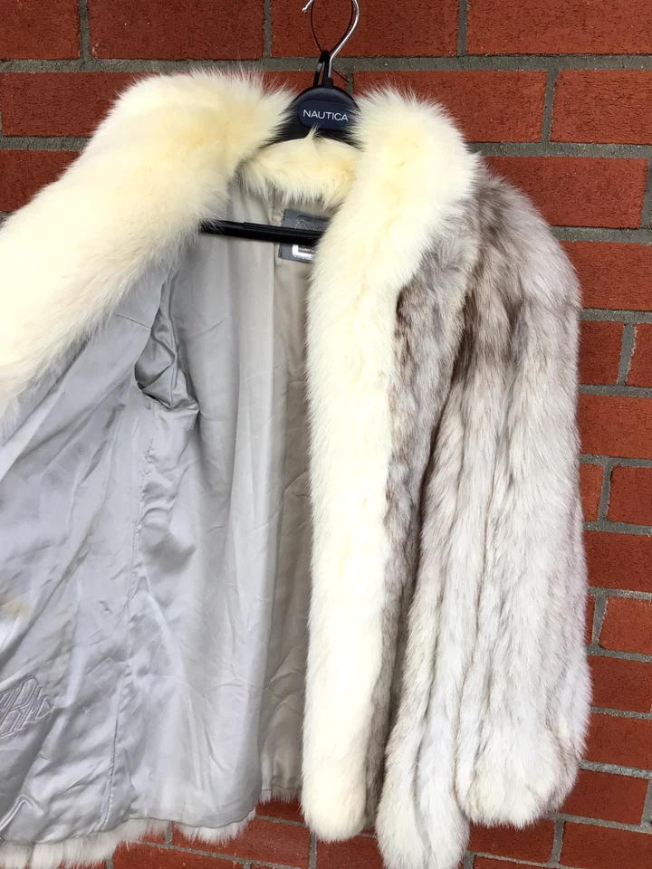 Abrigo de piel real Saga Fox hasta la cadera Finlandia azul gris blanco para mujer talla mediana 12 Foto 2 de 4