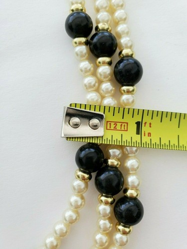 Collar DECLARACIÓN De Colección TRIPLE HEBRA de Perlas Imitadas y Cuentas Negras *USADO EN EXCELENTE ESTADO* - Imagen 7 de 8