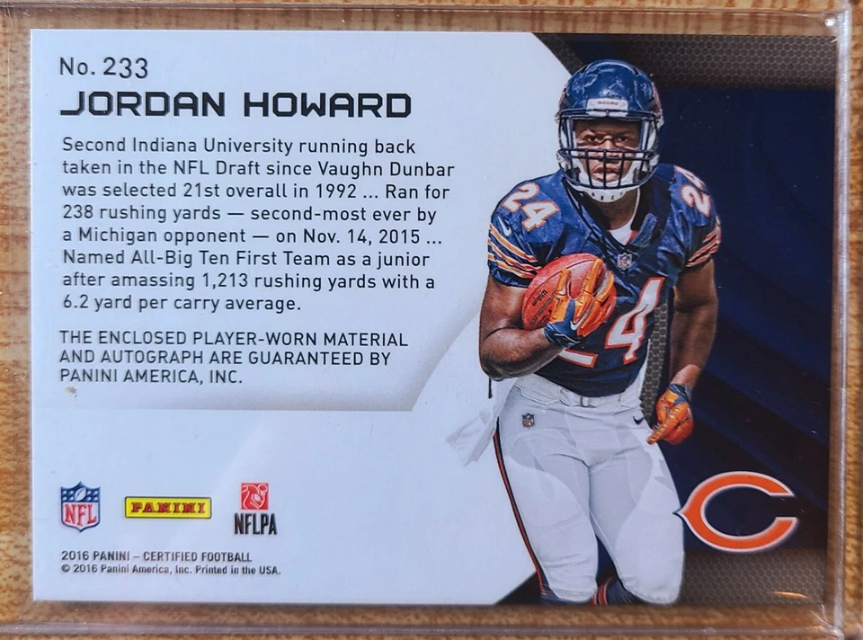 JORDAN HOWARD 2016 CERTIFIED FRESHMAN FABRIC RC 2 COLOR PATCH AUTOGRAPH 058/199 - Image 2 of 2
