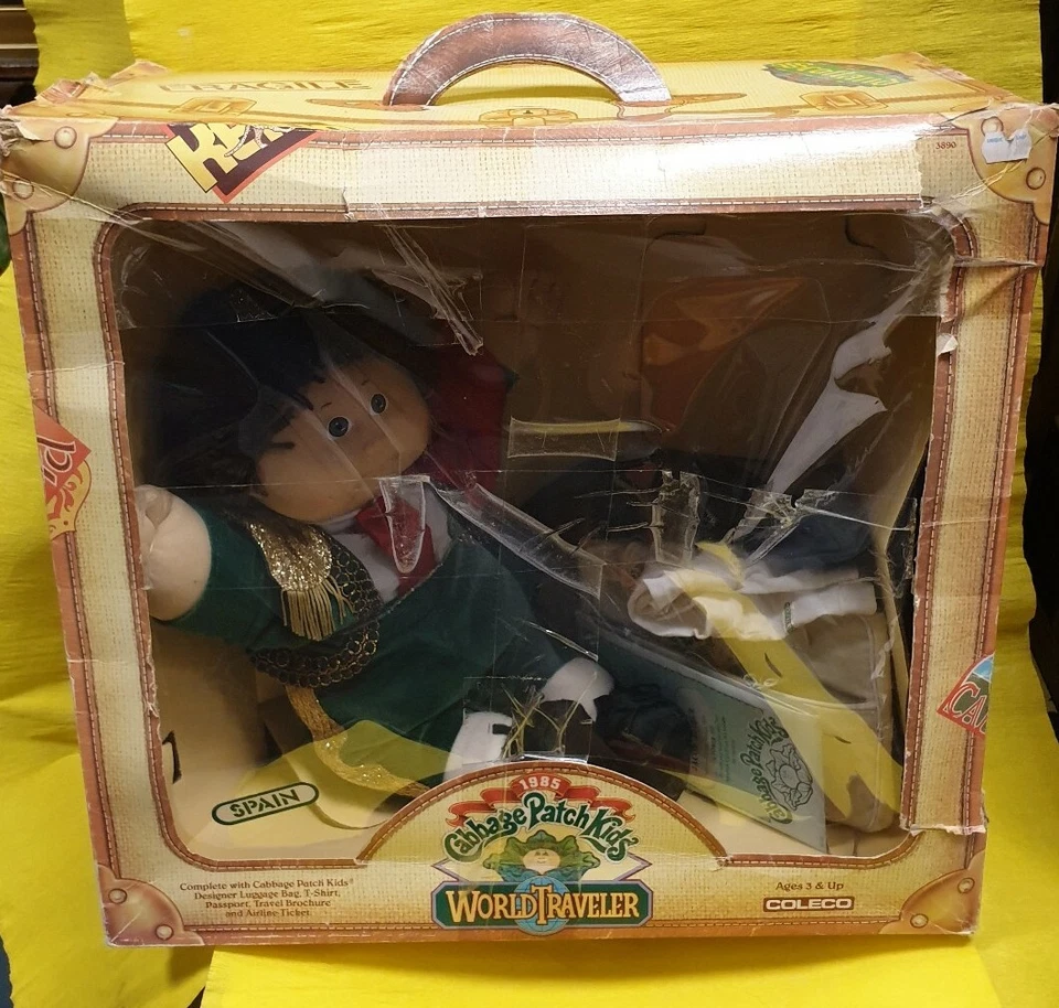 CABBAGE PATCH KIDS WORLD TRAVELER COLECO BAMBOLA IN BOX OLD '80 40cm SPAIN DOLL - Immagine 4 di 4