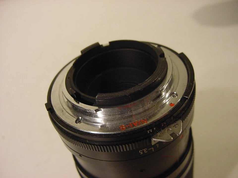 VIVITAR 28-85MM 1:3.5-4.5 MC MACRO FOCUSING ZOOM - Image 3 of 3