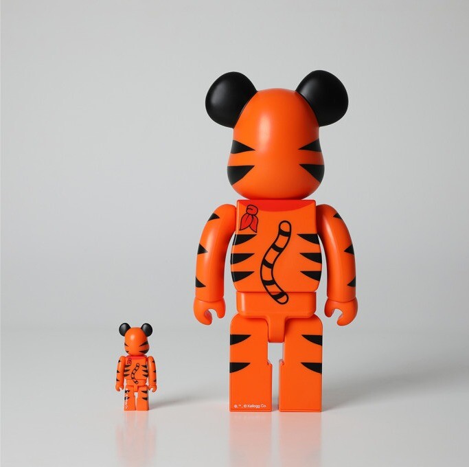 Medicom Toy Bearbrick 400% + 100% Kelloggs TONY THE TIGER