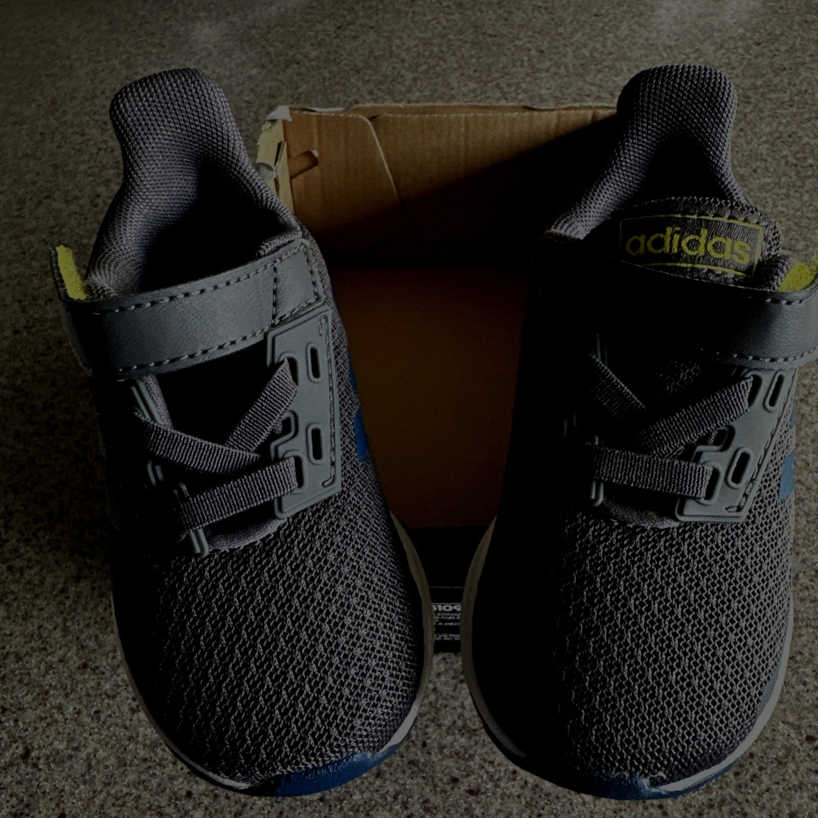 Adidas Duramo Dark Gray Shoes Kids Size 5K New Adidas Duramo Dark Gray Shoes Kids Size 5K New