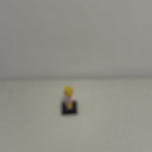 Lego Lisa Collectible Minifigure w/ Snowball 2 Simpsons Series 2 CMF Complete - Picture 4 of 6