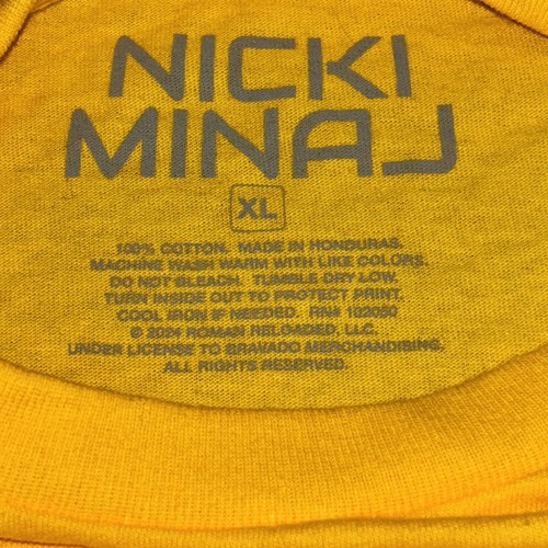 Nicki Minaj Pink Friday 2 World Tour Yellow Staff Carp T Shirt Men’s Sz XL New - Picture 3 of 7