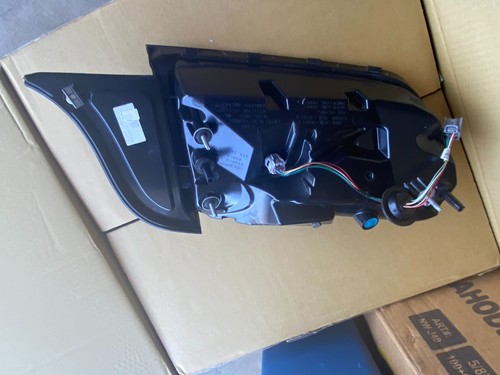 OEM 2018-2023 Ford Mustang Coupe & Convertible LED DRL Sequential Tail Lights RH - Picture 15 of 17
