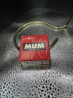Vintage Mum Deodorant Sample Guest Milk Glass  Box Cream Inside. M-3 1.75x1.75 