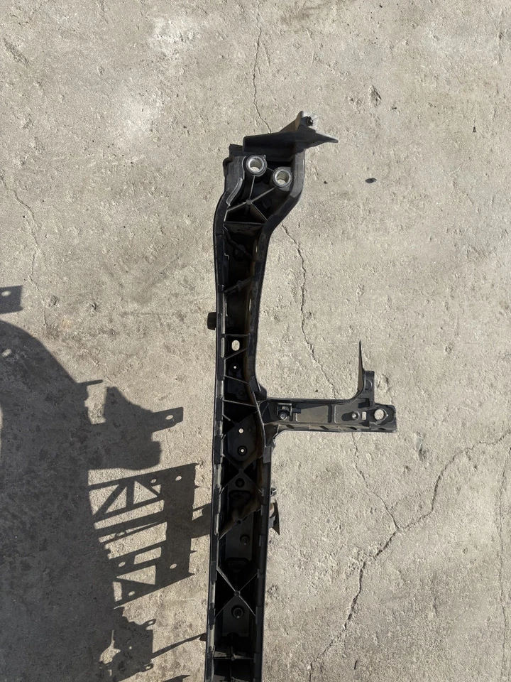 2015-2023 Dodge зарядное устройство R/T 5,7 л HEMI радиатор основной поддержки OEM передний верхний - Изображение 2 из 4