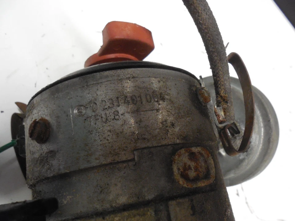 Bosch Ignition Distributor 0231401004 81-89 Mercedes Benz R107 380SL 560SL - Image 2 of 4