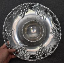 CIRCA 2001 ARTHUR COURT GRAPES GRAPELEAF MOTIF SOMBRERO SHAPED CHIP AND DIP BOWL