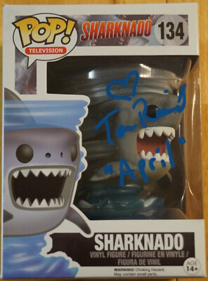 Tara Reid Autogramm Funko POP Sharknado persönlich unterschrieben auf Comic Con